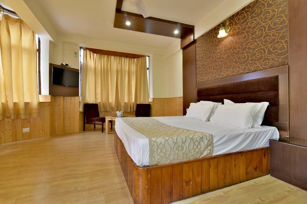 מוסורי Hotel Devlok Primal מראה חיצוני תמונה